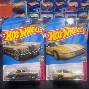 Hot Wheels 82' Cadillac Seville & 84' Corvette - 2022 HW The 80's VHTF